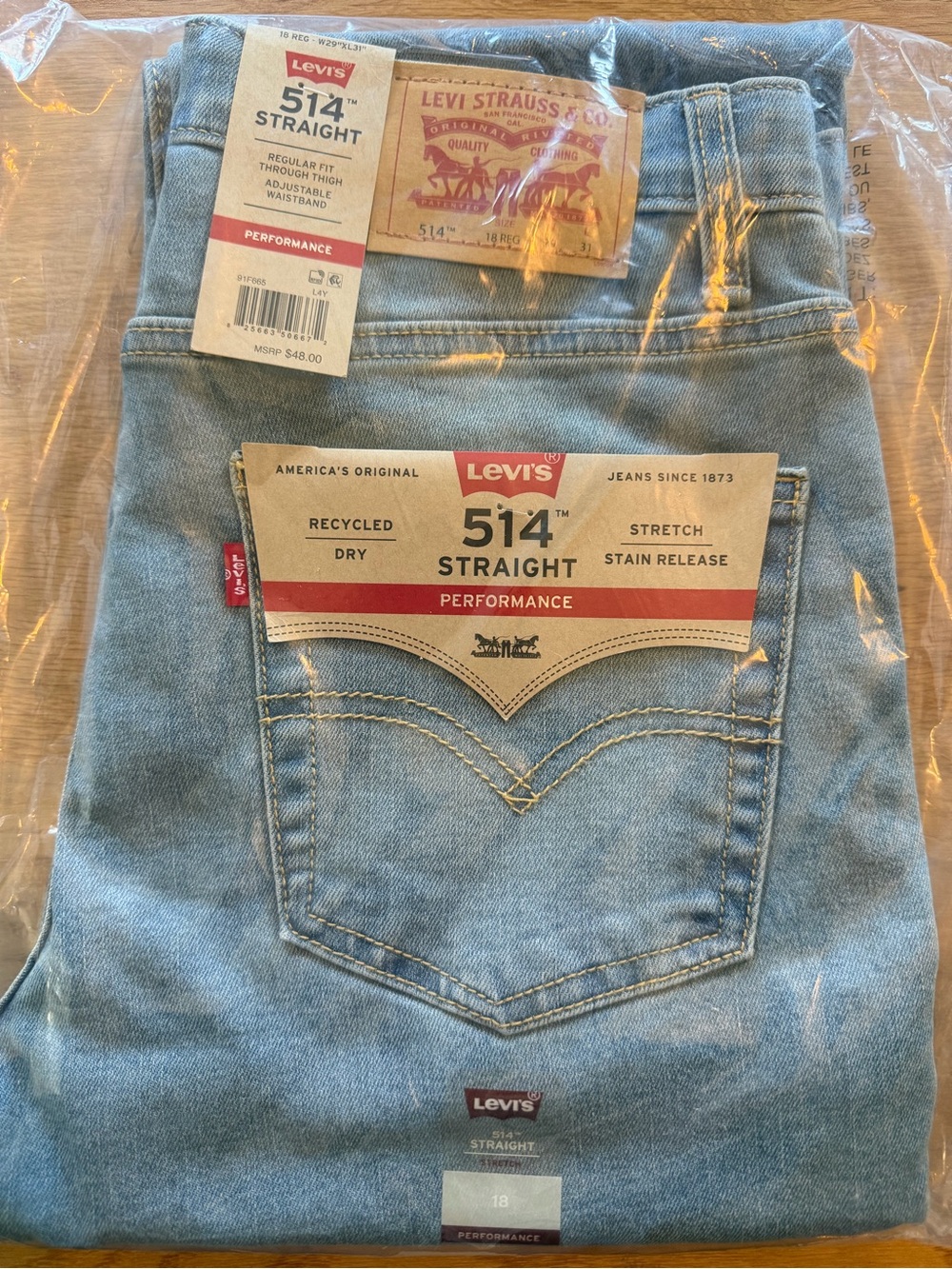 *NWT*Levi's 514 Light Blue Boys Straight Jeans | Light wash - Picture 3 of 3